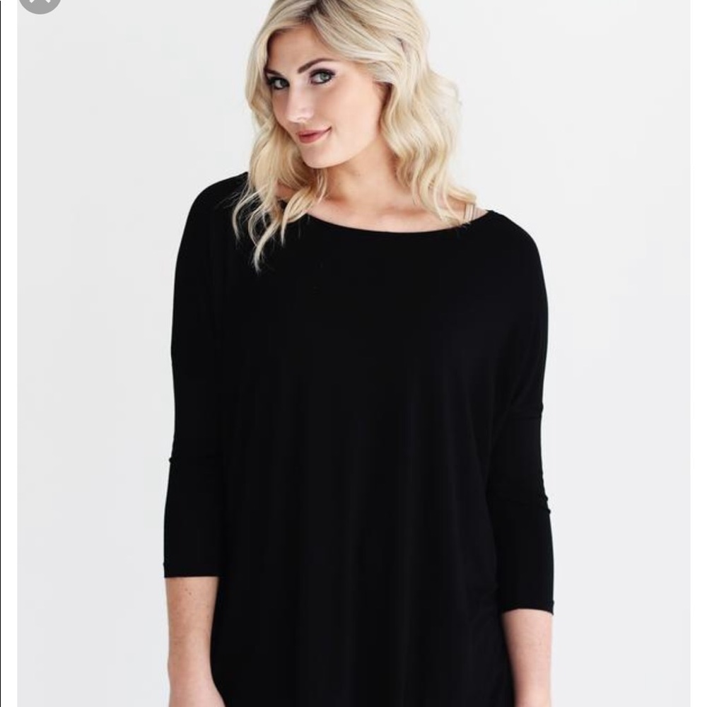 Black piko shirt